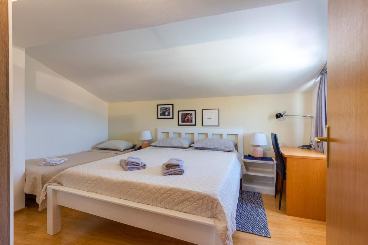 Apartments Valeria, מאלי לוסיניי מראה חיצוני תמונה